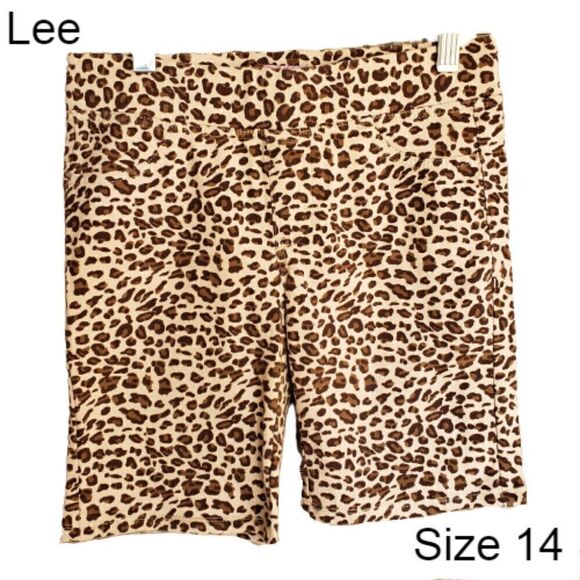 Girls Bermuda Shorts Soft Stretch Cheetah Print Shorts by Lee Size 14 Clearance - Picture 1 of 7